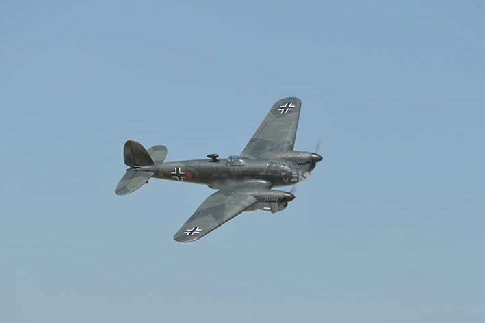 BH184 - Heinkel HE 111 2,500mm (98.42") 20cc gas ARF/ Electric Retract - Image 5